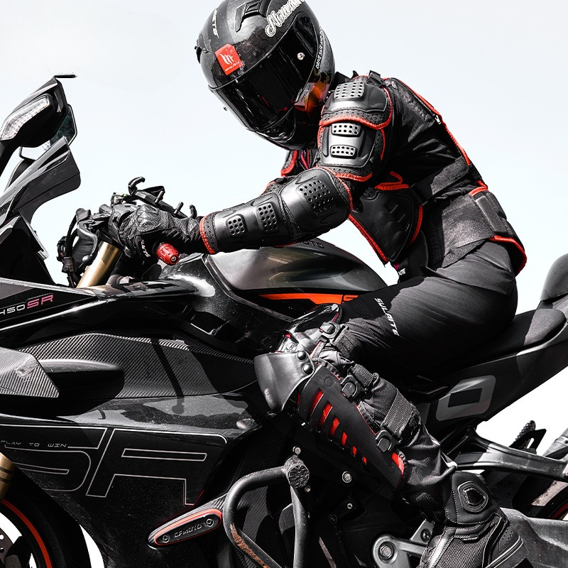 ชุดเกราะป้องกันสำหรับขี่มอเตอร - Motorcycle Gear Urban บทวิจารณ์และราคา